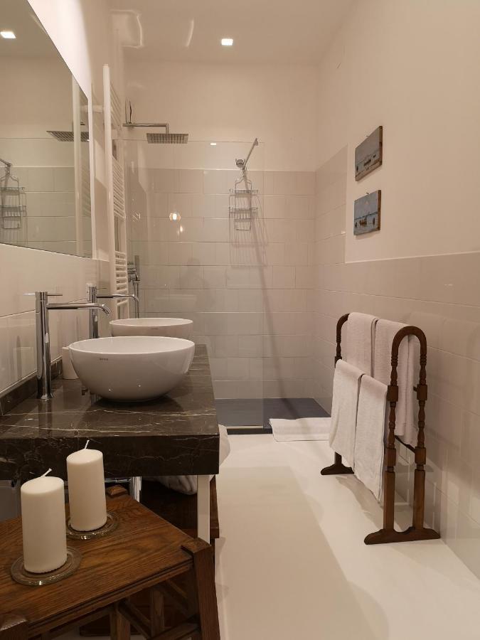 Garden Suite In Private Villa On Via Liberta ปาแลร์โม ภายนอก รูปภาพ